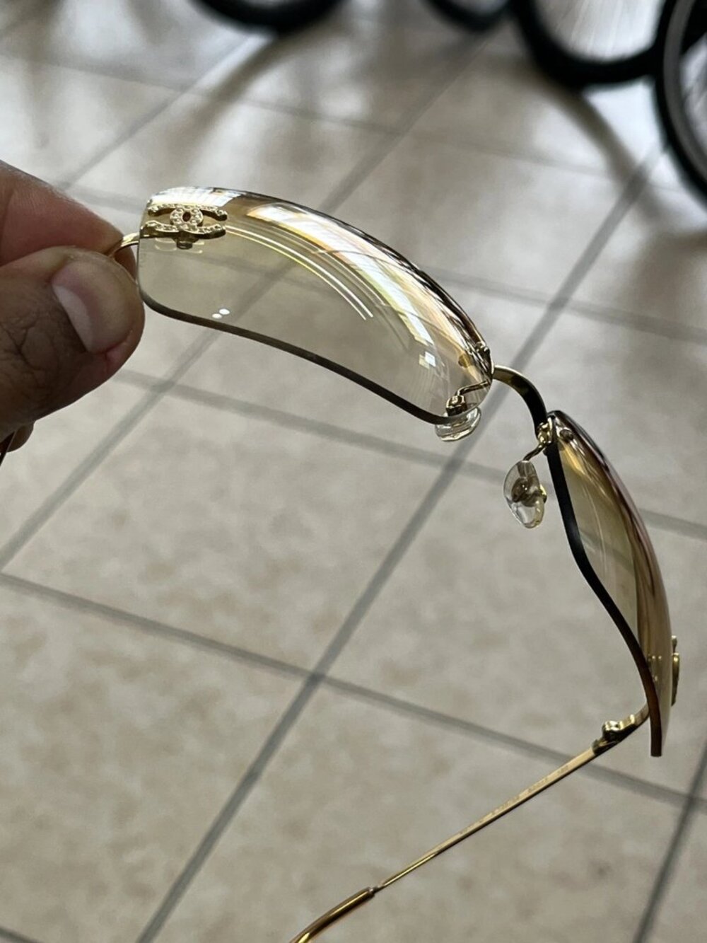 Auth CHANEL 4017-D Rimless Sunglasses CC Logo Rhinestone Gold Vintage Y2K Rare - Picture 8 of 14